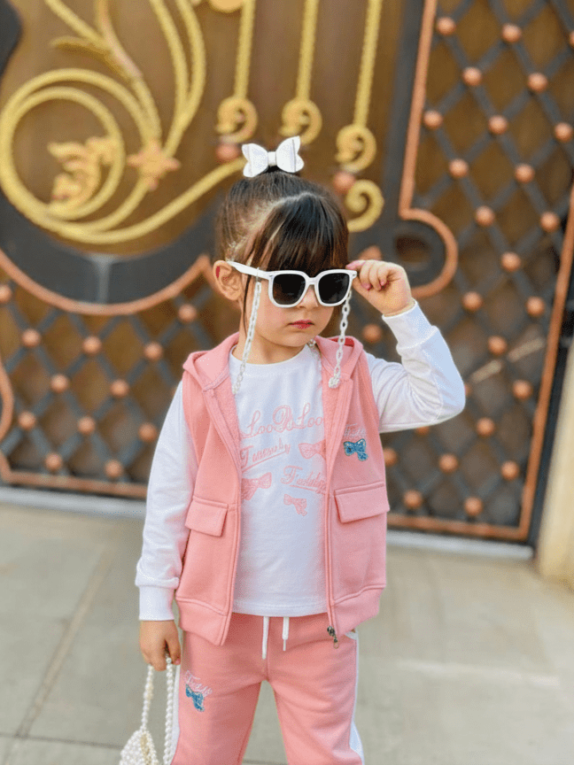 ست سه تکه دخترانه هودی بدون آستین  با شلوار و تیشرت آستین بلند رنگبندی دار